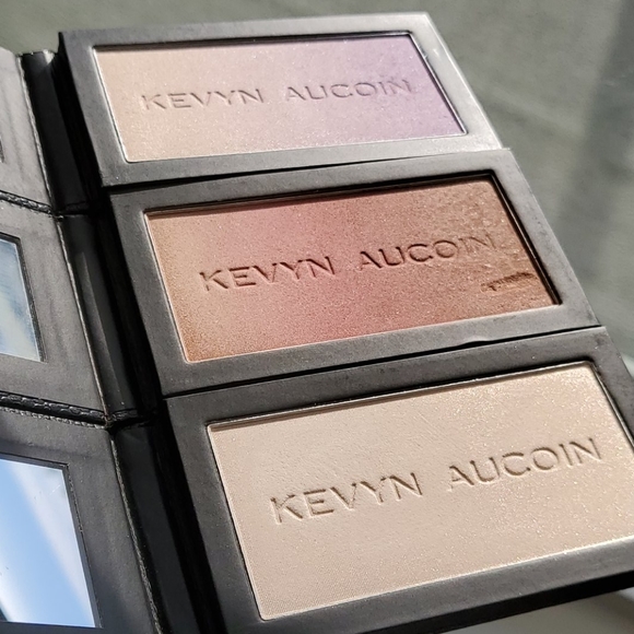 Kevyn Aucoin Bronzer In Matte to glow - Picture 7 of 7